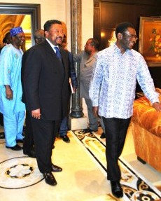 AU Commission Chairman Jean Ping (l) and Equatoguinean President Teodoro Obiang Nguema (r)