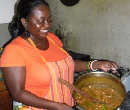 Mar�a Soubana, contenta con su pulpo al curry